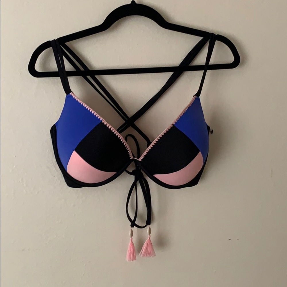Bikini top